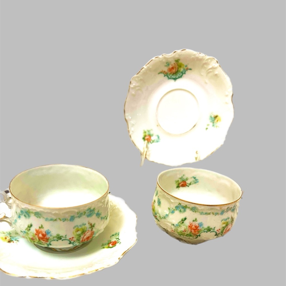 Vintage Herman Ohme Elyse’s Porcelain Tea Cups
Floral